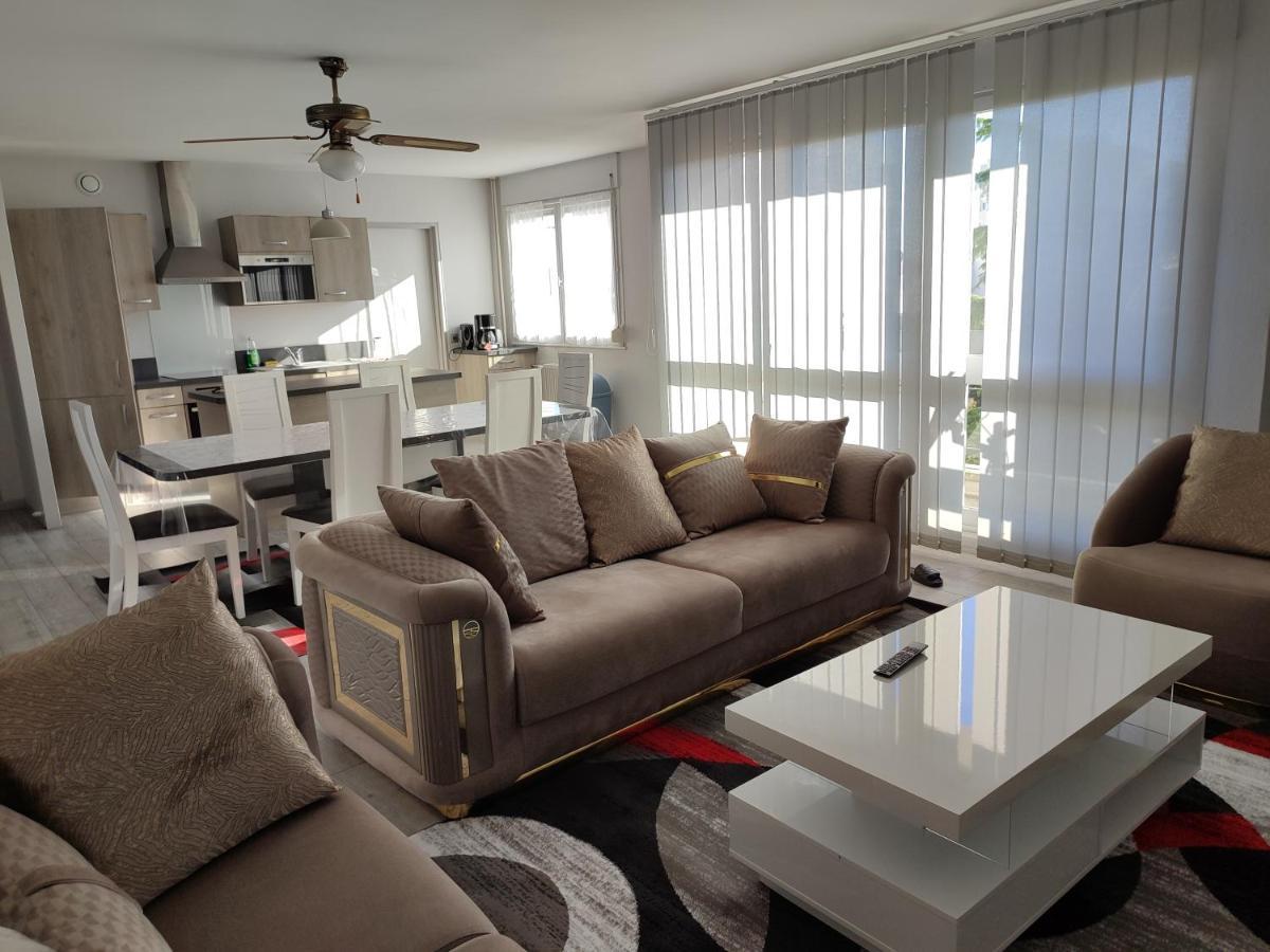 Grand Et Superbe Appartement Proche Paris Creil Exteriör bild