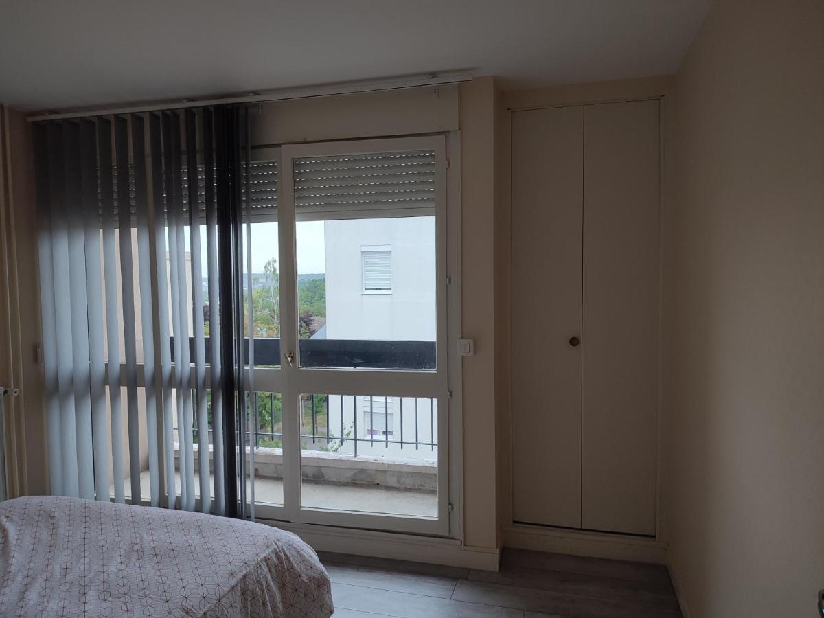 Grand Et Superbe Appartement Proche Paris Creil Exteriör bild