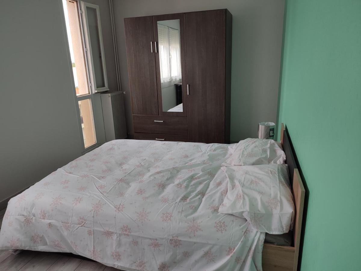 Grand Et Superbe Appartement Proche Paris Creil Exteriör bild