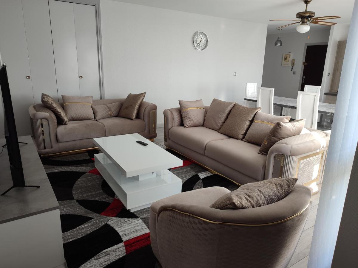 Grand Et Superbe Appartement Proche Paris Creil Exteriör bild